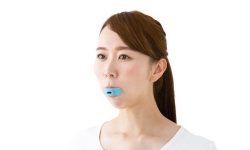 Nhật Bản phát triển thiết bị ‘đào tạo’ hát karaoke hay như ca sĩ